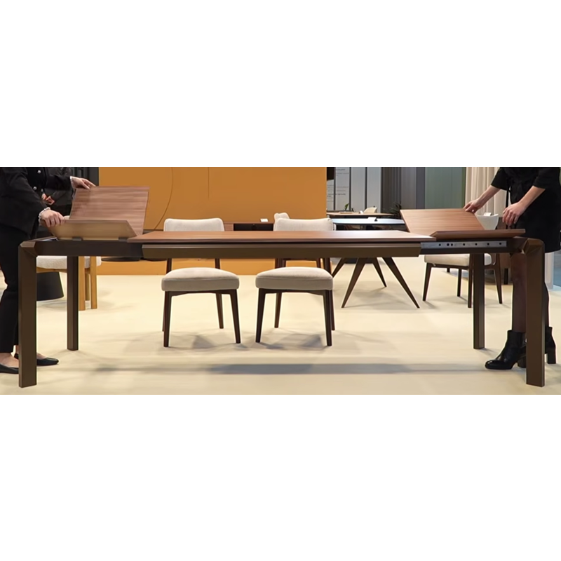 Praktický systém rozkládání Butterfly - přídavné desky jsou součástí stolu